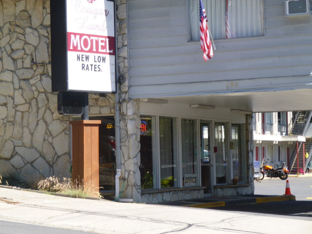 Cougar Land Motel Pullman Dış mekan fotoğraf